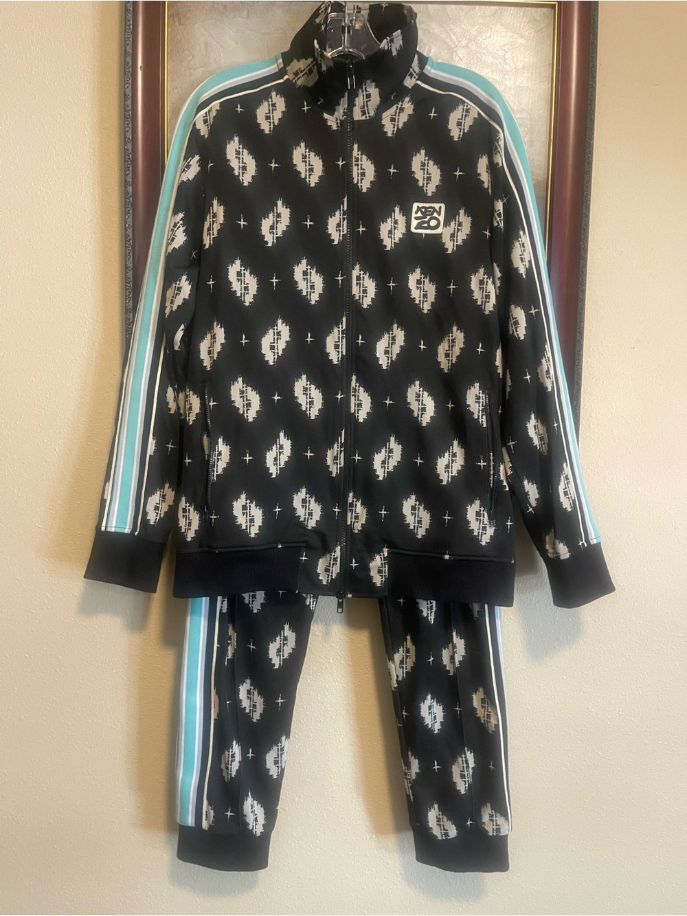 KENZO Paris Tech Jersey
Tracksuit Set Full Zip
Jacket Pants